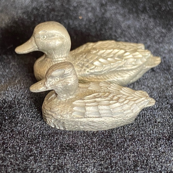 CUTERI Other - CUTERI Miniature Set of 2 Pewter Ducks Vintage